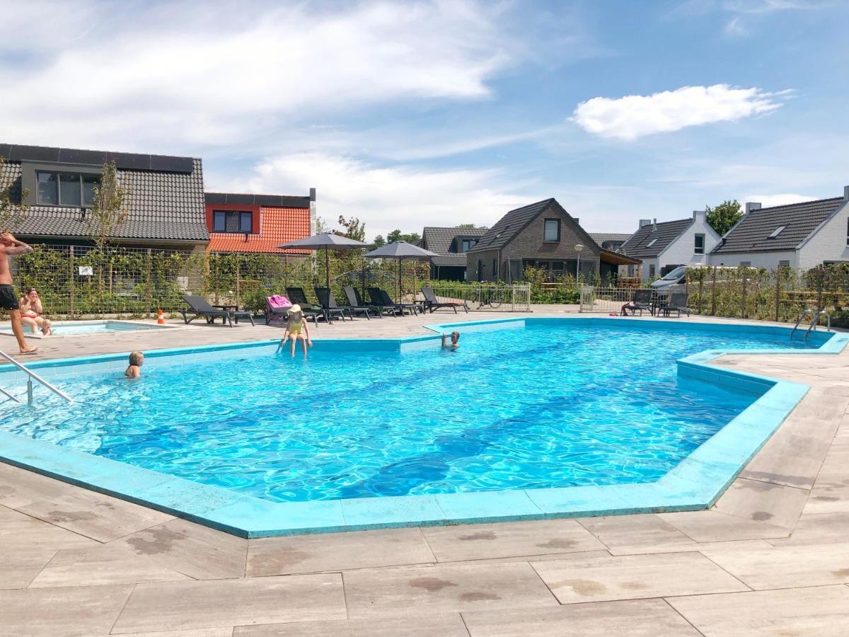 Bungalow 6 Op Recreatiepark De Wielen Sint Maarten Exteriör bild
